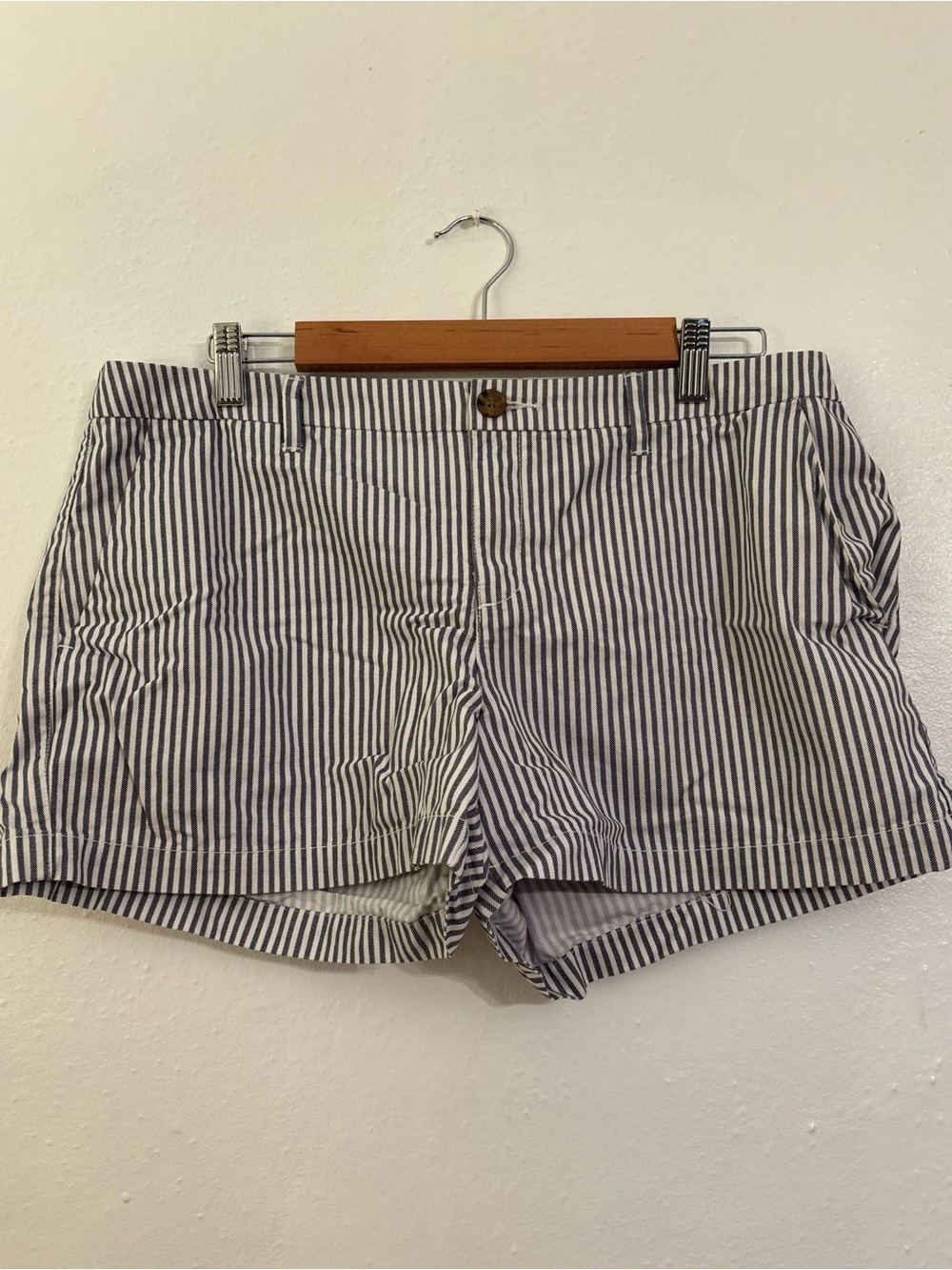 Old Navy -Navy and White Striped Shorts